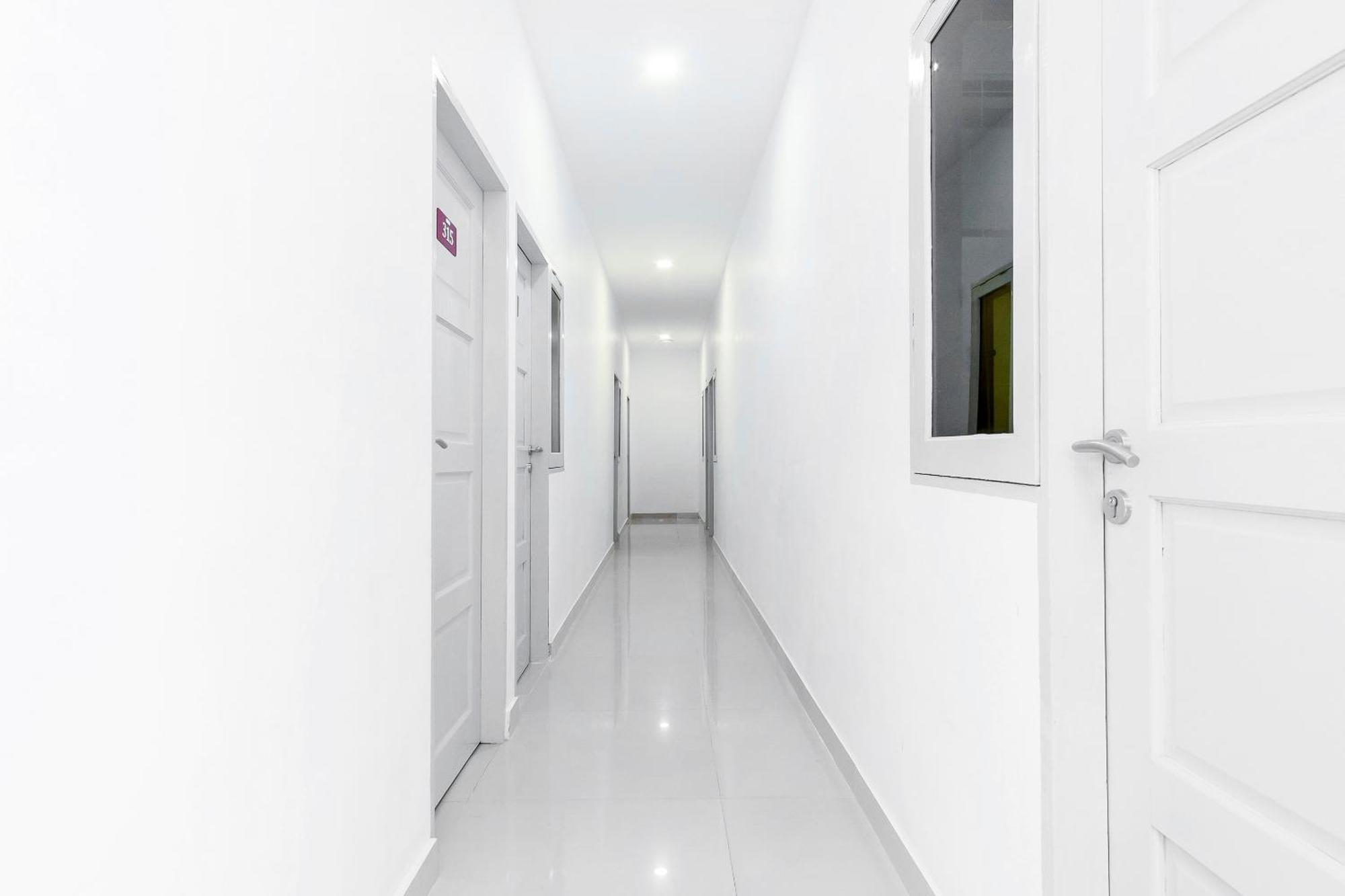 โอโย 360 มางัน เรสซิเดนซ์ Hotel เมดาน ภายนอก รูปภาพ