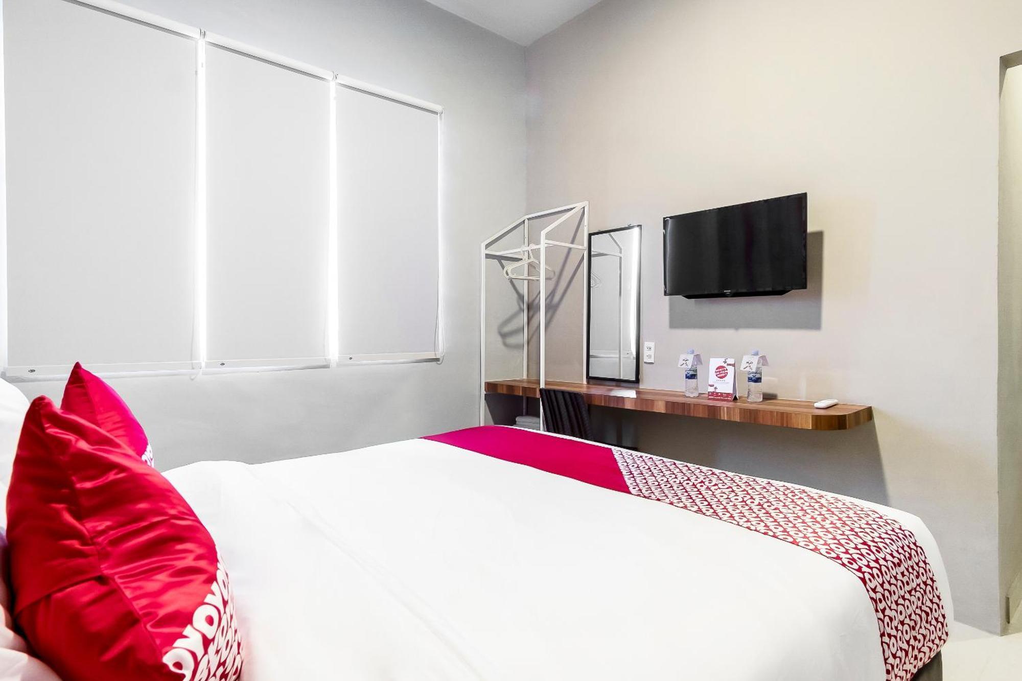 โอโย 360 มางัน เรสซิเดนซ์ Hotel เมดาน ภายนอก รูปภาพ