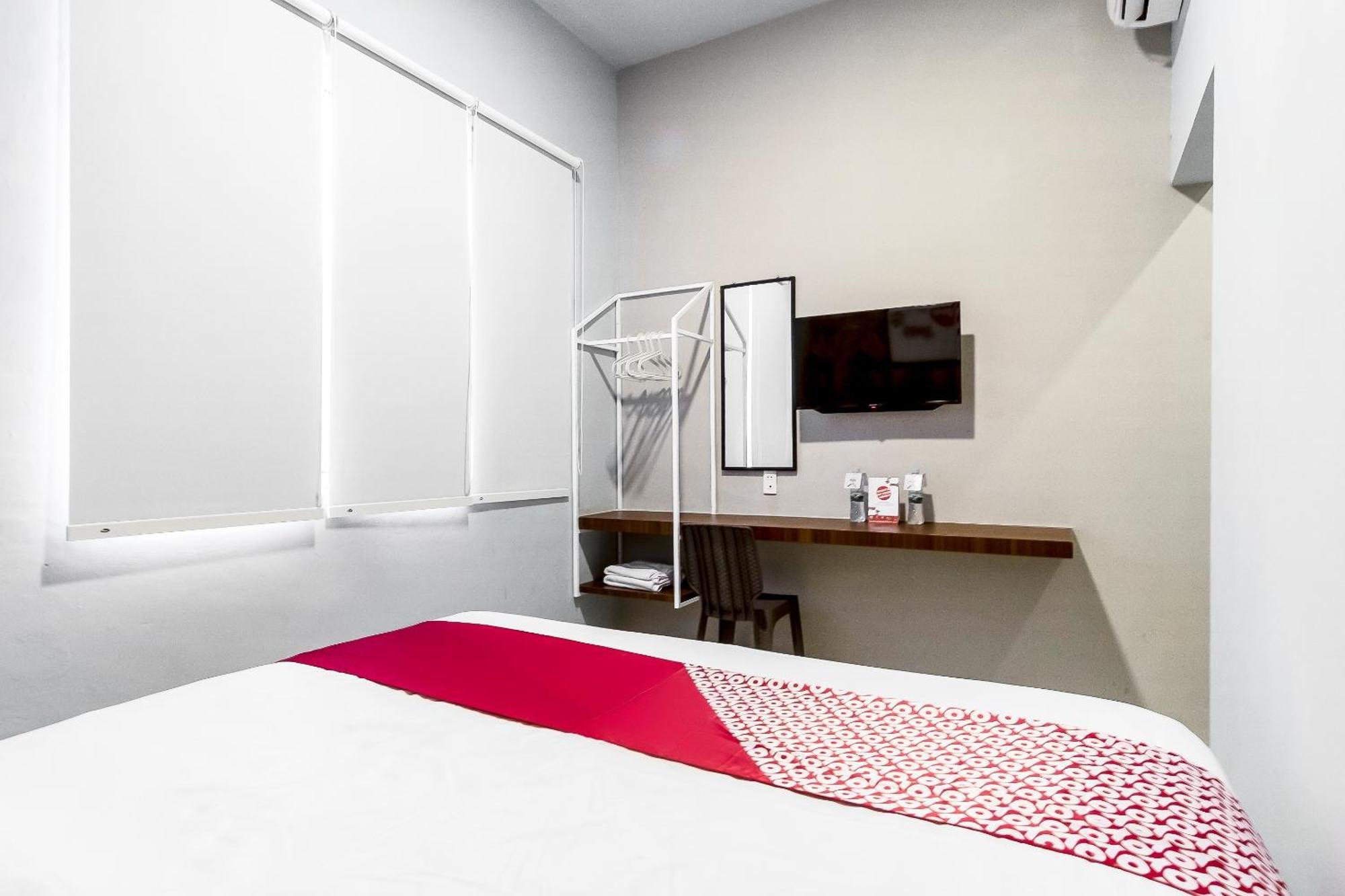 โอโย 360 มางัน เรสซิเดนซ์ Hotel เมดาน ภายนอก รูปภาพ