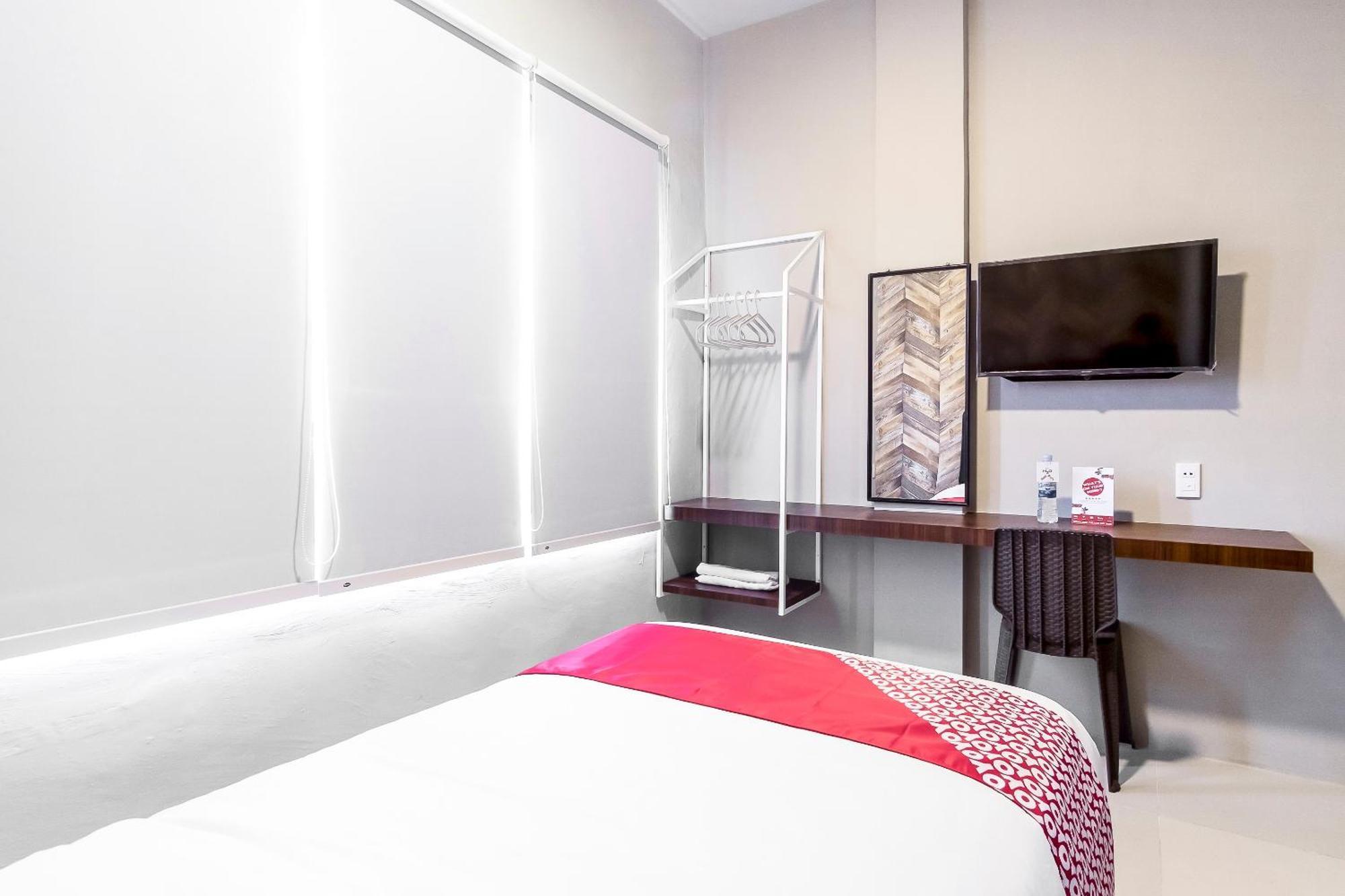 โอโย 360 มางัน เรสซิเดนซ์ Hotel เมดาน ภายนอก รูปภาพ